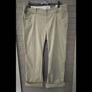 Eddie Bauer NWT Blakley Fit Khaki 22